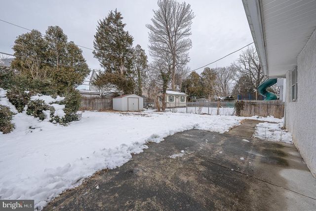 52 WENTWORTH LN, Bryn Mawr, PA 19010