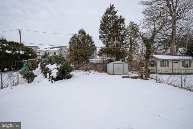 52 WENTWORTH LN, Bryn Mawr, PA 19010