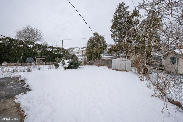 52 WENTWORTH LN, Bryn Mawr, PA 19010