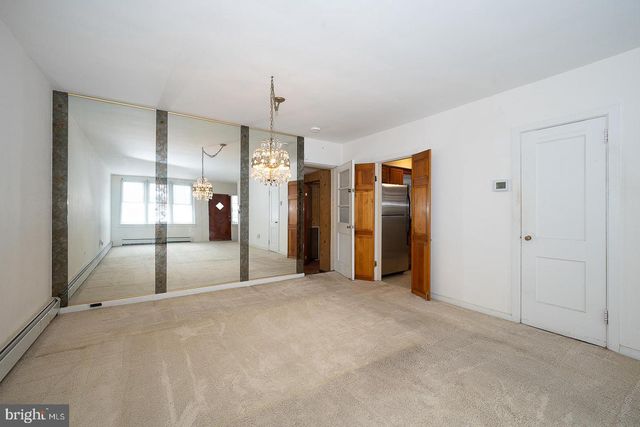 52 WENTWORTH LN, Bryn Mawr, PA 19010