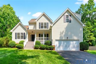5124 Nairn Ln, Chester, VA 23831