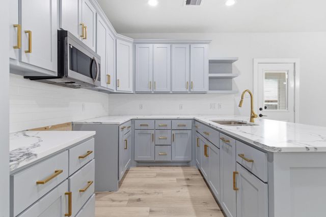 7040 Kinney Street, Houston, TX 77087