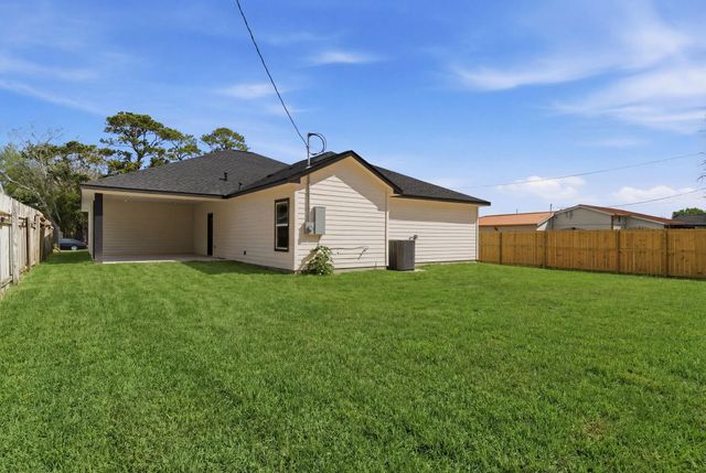 7040 Kinney Street, Houston, TX 77087