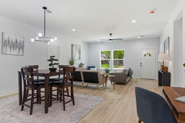 7040 Kinney Street, Houston, TX 77087