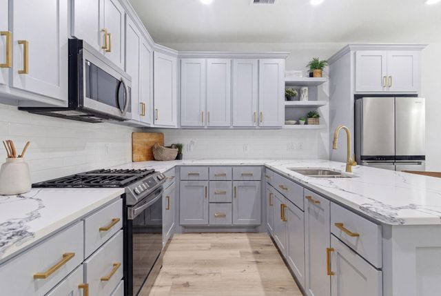 7040 Kinney Street, Houston, TX 77087