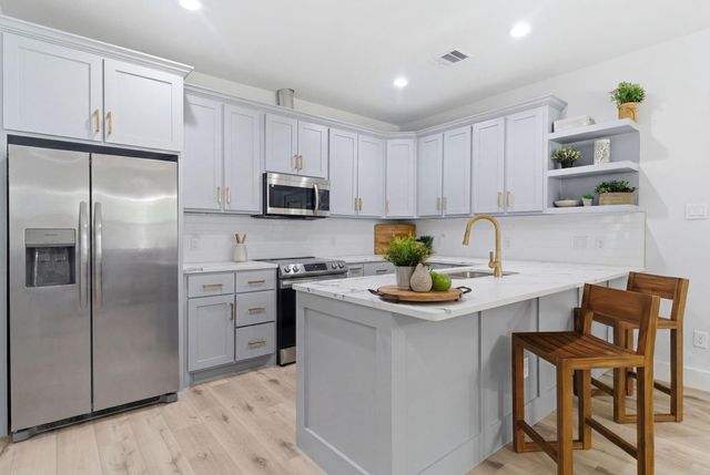 7040 Kinney Street, Houston, TX 77087