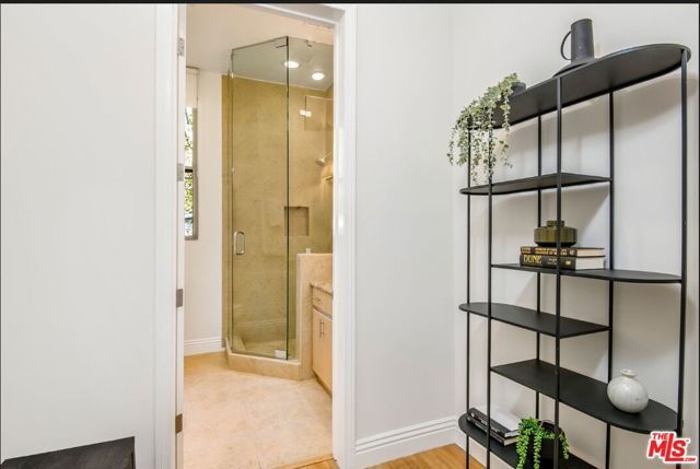 3685 Mandeville Canyon Road, Los Angeles, CA 90049