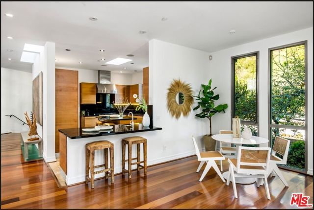 3685 Mandeville Canyon Road, Los Angeles, CA 90049