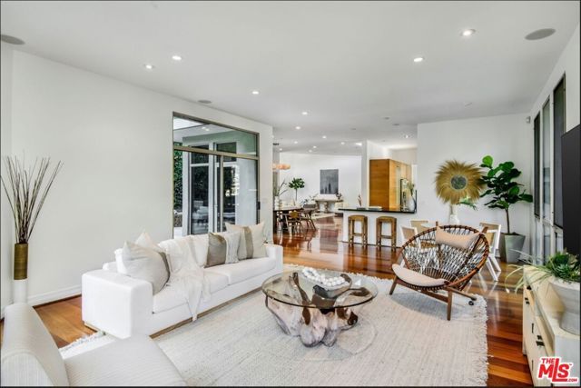 3685 Mandeville Canyon Road, Los Angeles, CA 90049