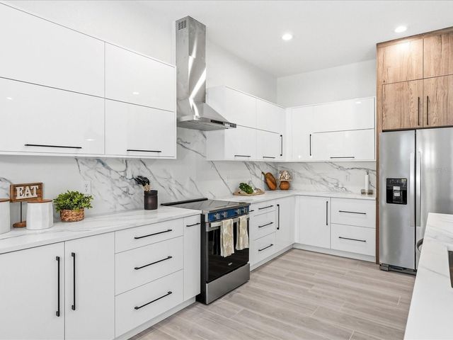 772 ROTONDA CIRCLE, Rotonda West, FL 33947