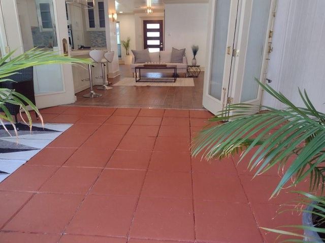 10346 Carlow Lane, La Porte, TX 77571