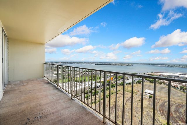 98-099 Uao Place 2909, Aiea, HI 96701