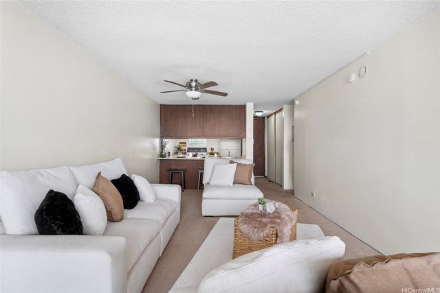 98-099 Uao Place 2909, Aiea, HI 96701
