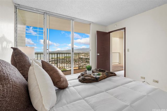 98-099 Uao Place 2909, Aiea, HI 96701