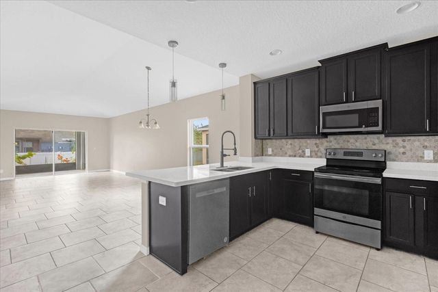 2751 WADEVIEW LOOP, St Cloud, FL 34769