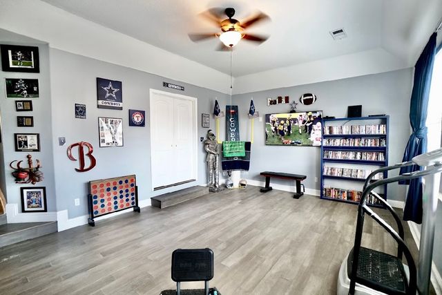 1240 Kensington Drive, Desoto, TX 75115