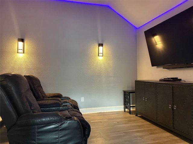 1240 Kensington Drive, Desoto, TX 75115