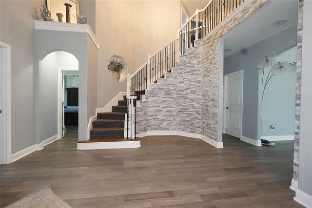 1240 Kensington Drive, Desoto, TX 75115