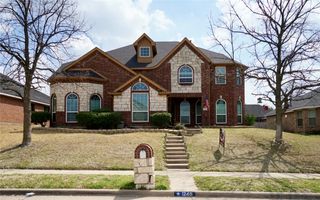 1240 Kensington Drive, Desoto, TX 75115