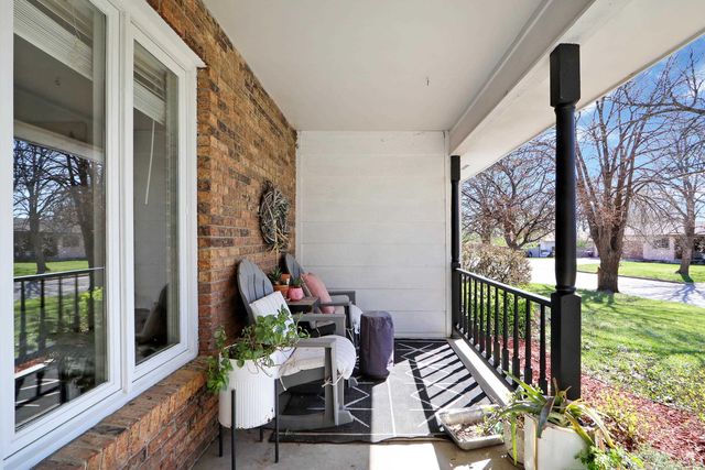 3460 Treesmill Drive, Manhattan, KS 66503