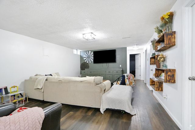 3460 Treesmill Drive, Manhattan, KS 66503