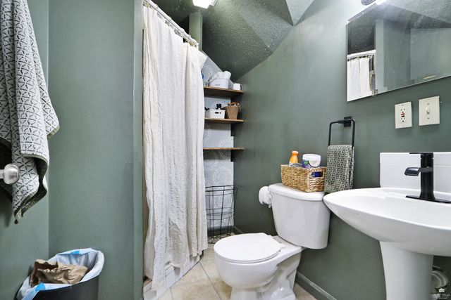 3460 Treesmill Drive, Manhattan, KS 66503