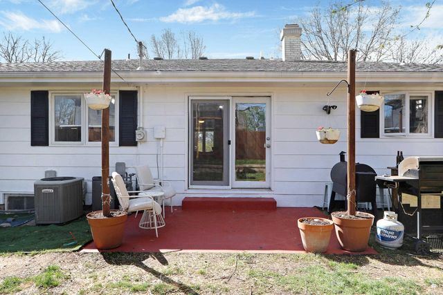 3460 Treesmill Drive, Manhattan, KS 66503