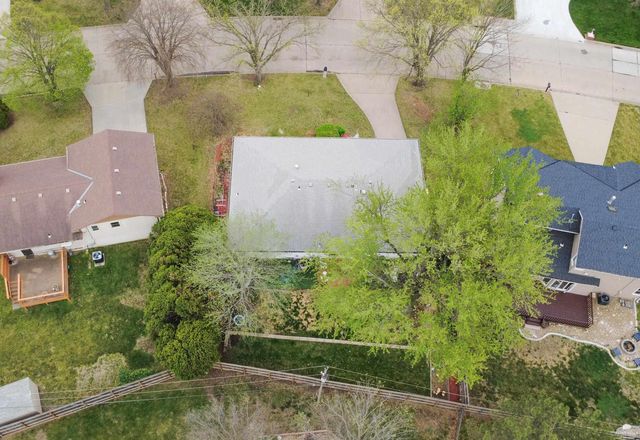 3460 Treesmill Drive, Manhattan, KS 66503