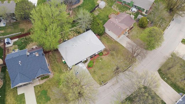 3460 Treesmill Drive, Manhattan, KS 66503