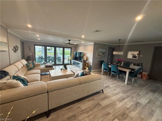 122 E North Shore AVE, North Fort Myers, FL 33917