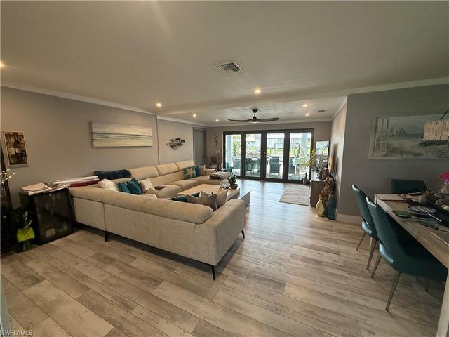122 E North Shore AVE, North Fort Myers, FL 33917