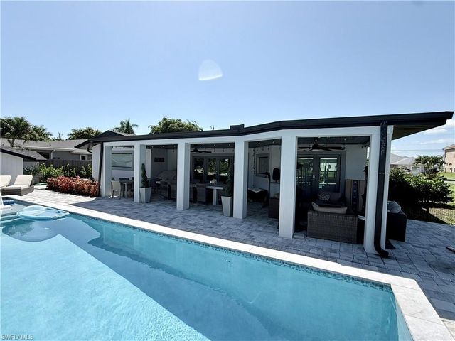 122 E North Shore AVE, North Fort Myers, FL 33917