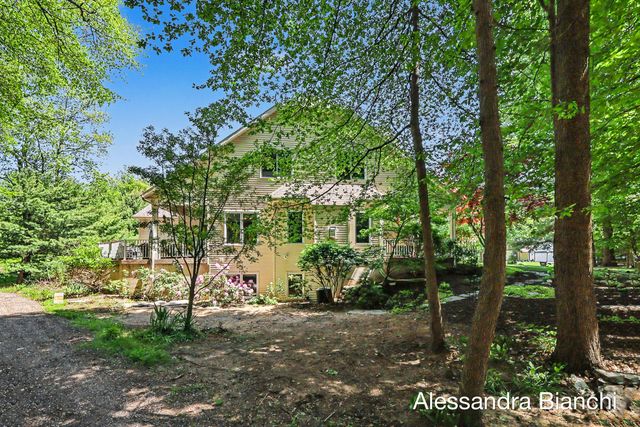 1955 Bower Street, Holland, MI 49424