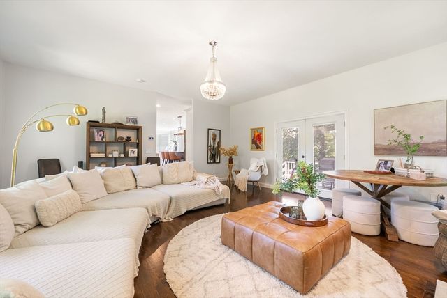 23 Falcon Ridge Dr, Hopkinton, MA 01748