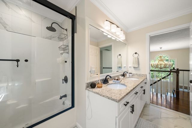 23 Falcon Ridge Dr, Hopkinton, MA 01748