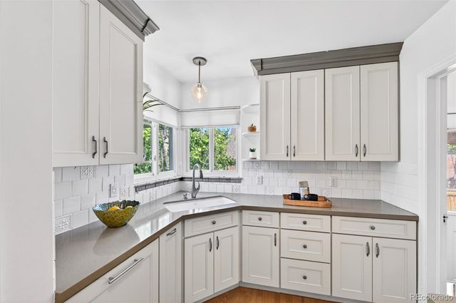3176 W 39th Avenue, Denver, CO 80211