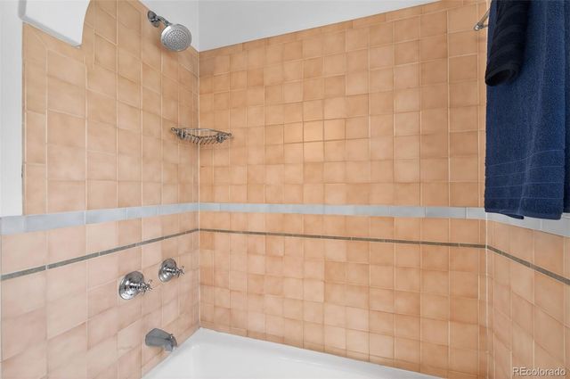 3176 W 39th Avenue, Denver, CO 80211