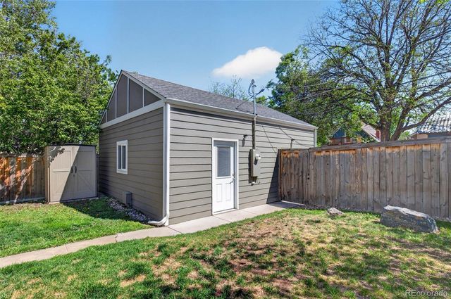 3176 W 39th Avenue, Denver, CO 80211