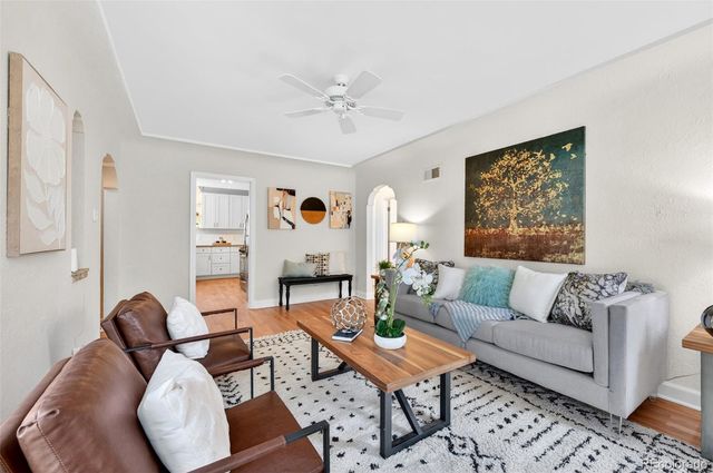 3176 W 39th Avenue, Denver, CO 80211
