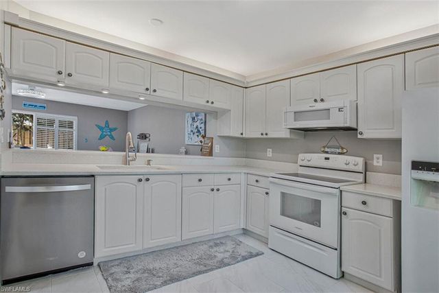 14474 Lakewood Trace CT, Fort Myers, FL 33919