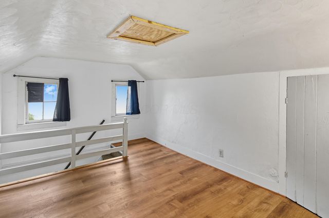 101 W 2nd Street, Frazeysburg, OH 43822