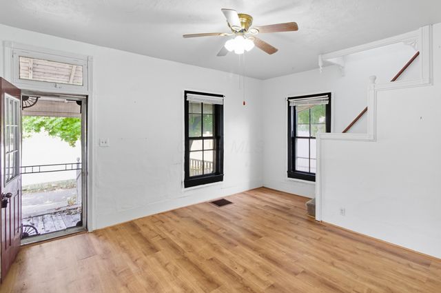 101 W 2nd Street, Frazeysburg, OH 43822