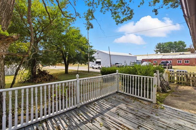 101 W 2nd Street, Frazeysburg, OH 43822