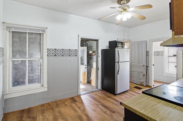 101 W 2nd Street, Frazeysburg, OH 43822