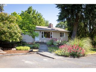 1379 TUCKER Rd, Hood River, OR 97031