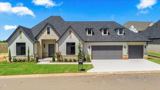 3901 Stone Bluff Way, Edmond, OK 73034