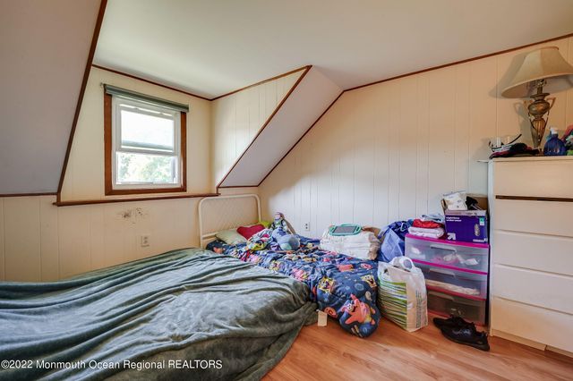 23 Briarcliff Place, 2, Middletown, NJ 07748