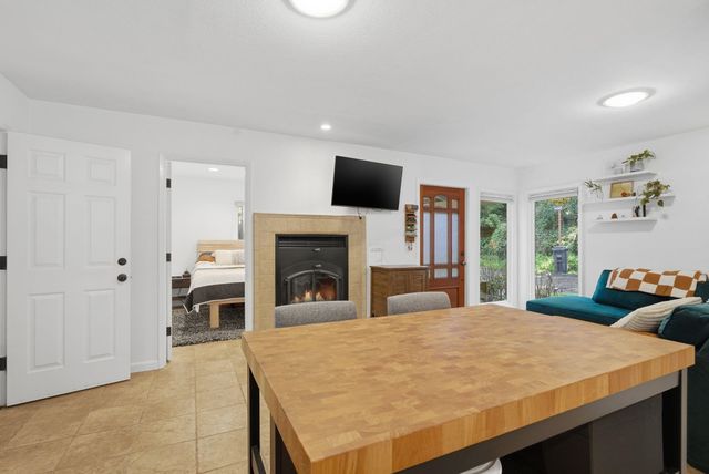 17741 Comanche Trl, Los Gatos, CA 95033