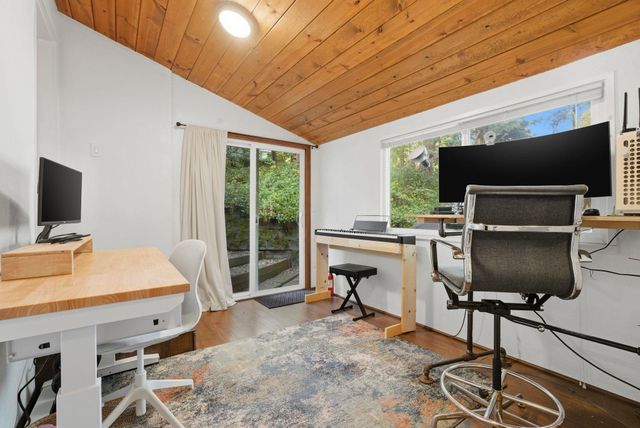 17741 Comanche Trl, Los Gatos, CA 95033