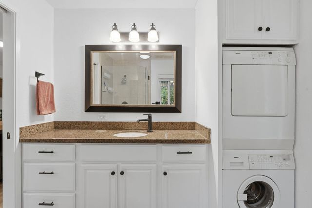 17741 Comanche Trl, Los Gatos, CA 95033